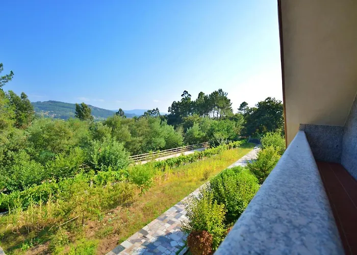 Casa Con Jardin Proxima A Vilagarcia De Arousa