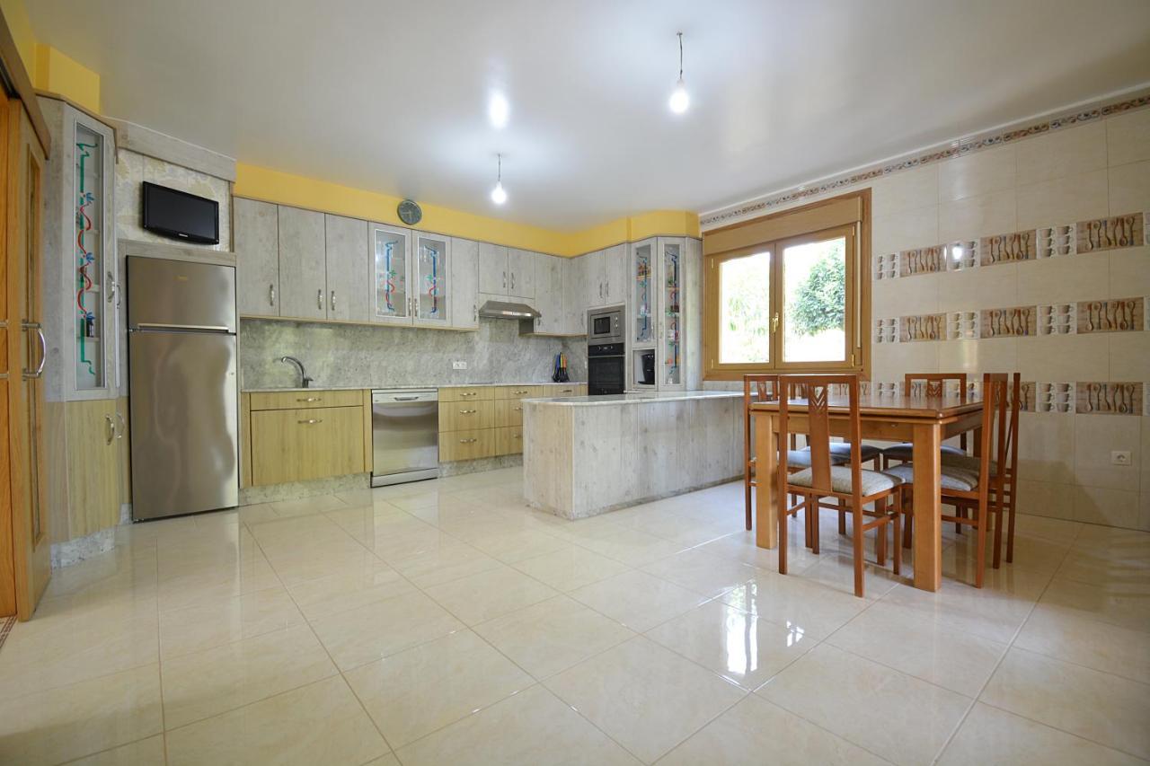 Casa Con Jardin Proxima A Vilagarcia De Arousa *