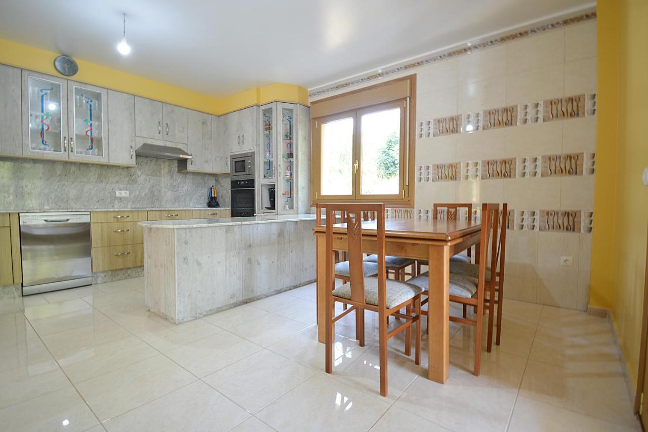 Casa Con Jardin Proxima A Vilagarcia De Arousa Holiday home Caldas De Reis